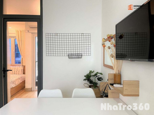 Căn hộ 1PN ban công - nội thất cao cấp - có dịch vụ dọn phòng - khu vực đường Hoàng Sa