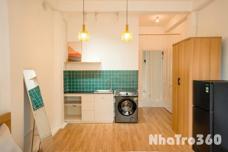 Cho thuê căn hộ Studio Ban công, Máy giặt riêng Q1 gần công viên Lê Văn Tám