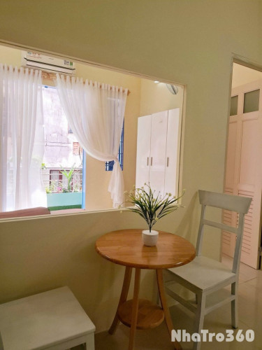 CĂN HỘ STUDIO BAN CÔNG TÁCH BẾP QUẬN 1 GẦN NGÃ SÁU CỘNG HOÀ