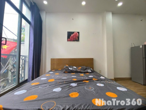 Phòng siêu rộng 40m2 Ngay CV LÊ VĂN TÁM