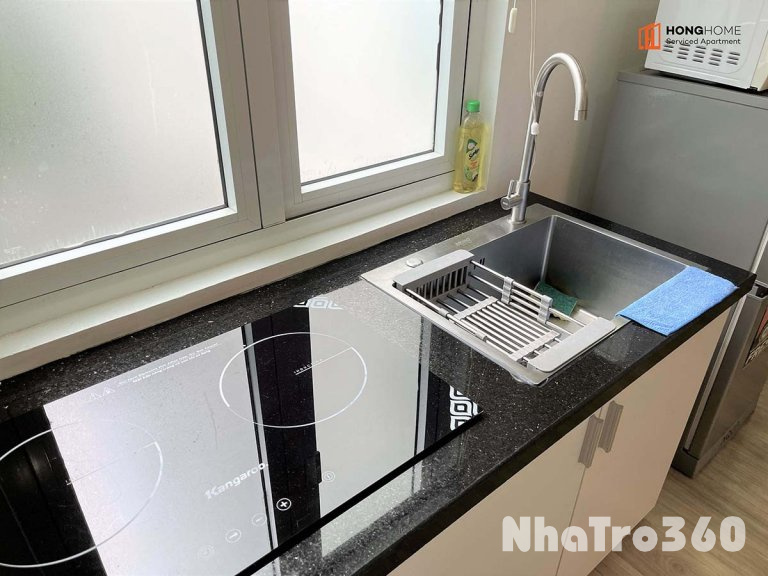 Căn hộ 1PN ban công - nội thất cao cấp - có dịch vụ dọn phòng - khu vực đường Hoàng Sa