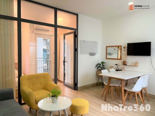 Căn hộ 1PN ban công - nội thất cao cấp - có dịch vụ dọn phòng - khu vực đường Hoàng Sa