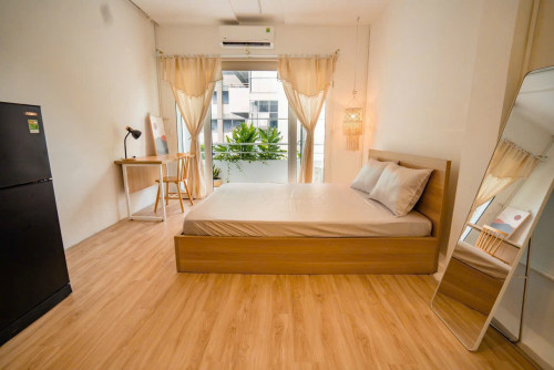 Cho thuê căn hộ Studio Ban công, Máy giặt riêng Q1 gần công viên Lê Văn Tám