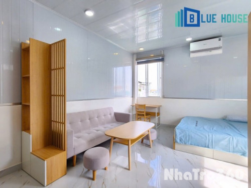 Căn hộ full nội thất có ban công siêu thoáng mát