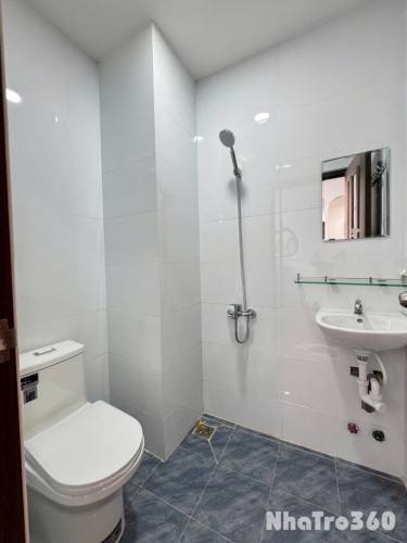 🏠Cho thuê căn hộ Studio Vách ngăn Cửa sổ trời Q10 gần công viên Lê Thị Riêng