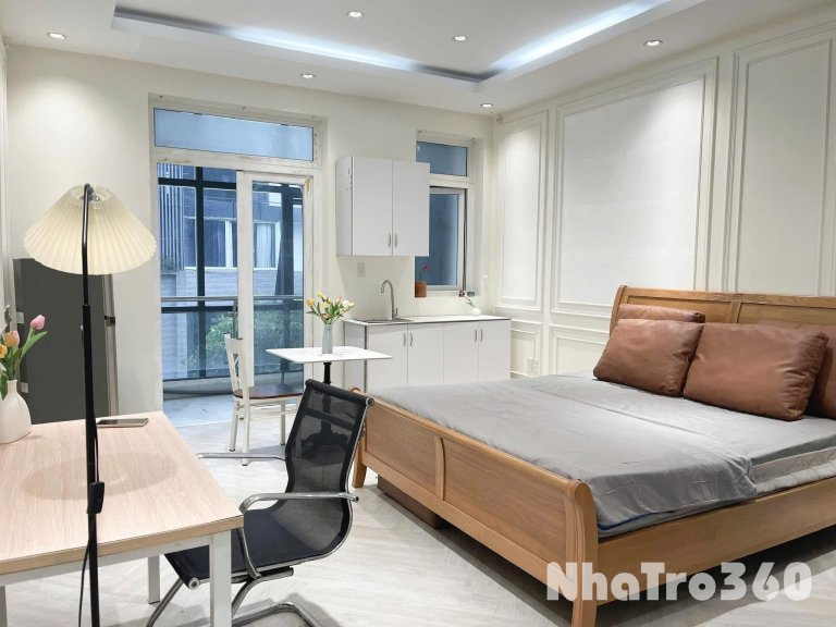 Trống sẵn STUDIO ban công full nội thất ngay chân cầu Him Lam   