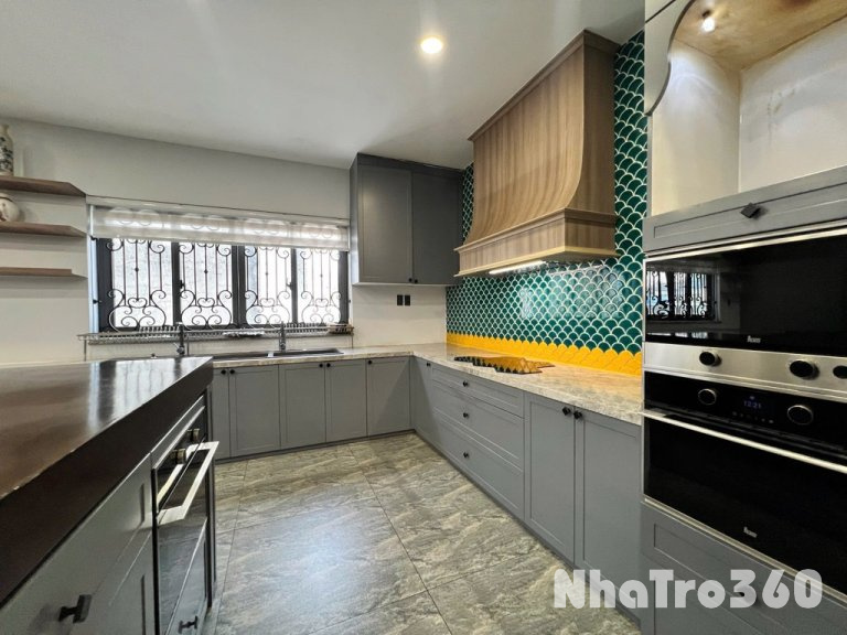 Cho Thuê Căn Hộ 3PN 1 kho và bếp siêu rộng Q3