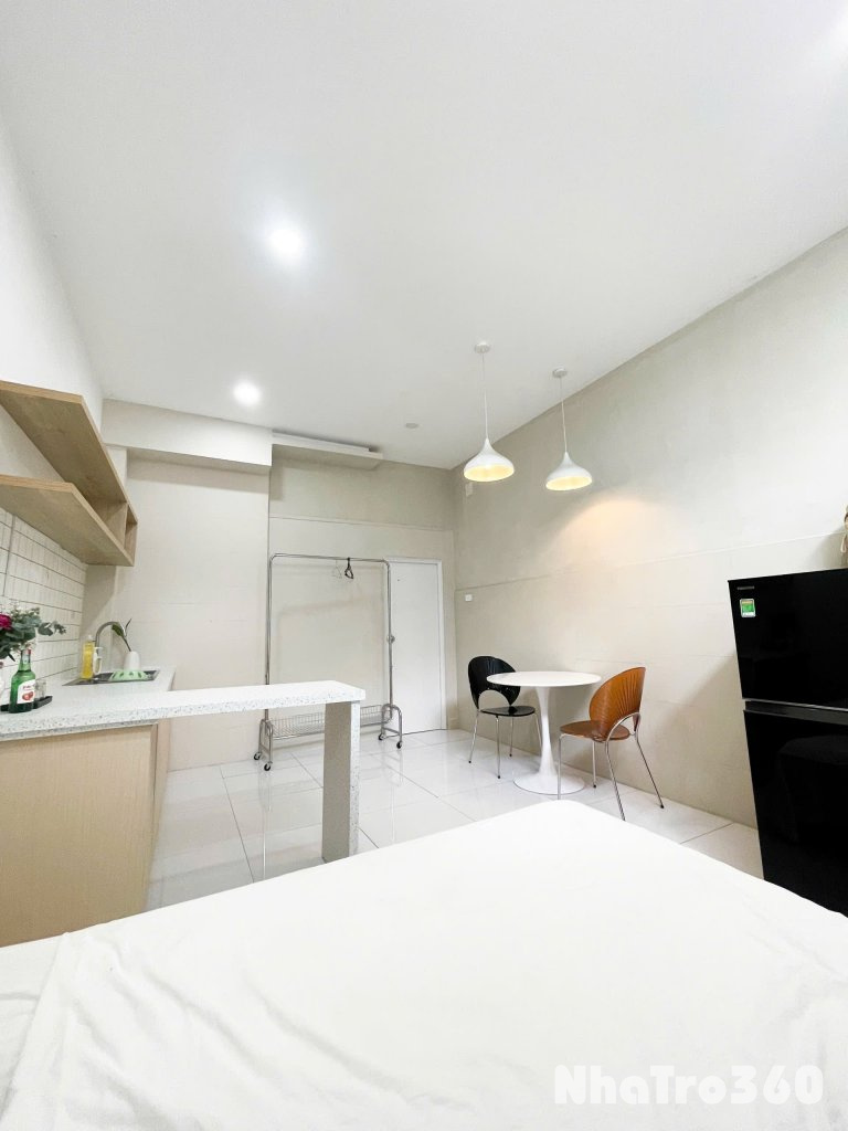 Cho thuê căn hộ cửa sổ, Q10 || đường Bà Hạt || gần Chợ Hồ Thị Kỷ, Vạn Hạnh Mall, Đại Học Kinh Tế