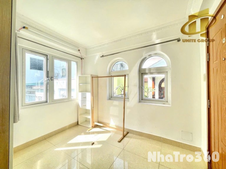 Cho thuê căn hộ Studio Cửa sổ trời Quận 5 gần cầu Nguyễn Văn Cừ, cầu chữ Y