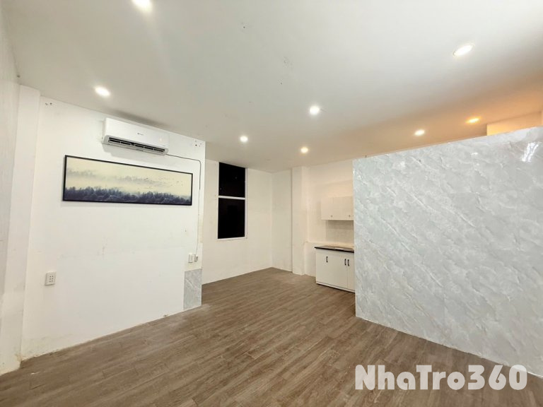 Ngay Coop Mart Bình Tân, ban công, rộng thoáng