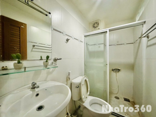 Full nội thất, cửa sổ lớn, bao rộng