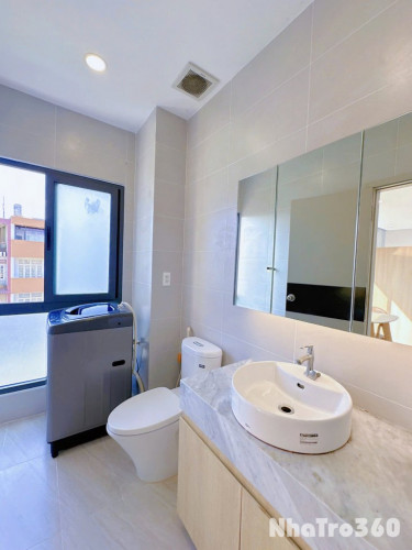 Phòng siu to tách bếp ban công ngay gần sát etown không giới hạn người ở