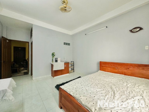 Full nội thất, cửa sổ lớn, bao rộng