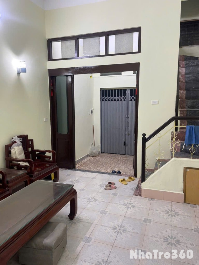 Chính chủ Cho thuê nhà nguyên căn tại Địa chỉ: số 63 Ngách 100 Ngõ 318 Đê La Thành