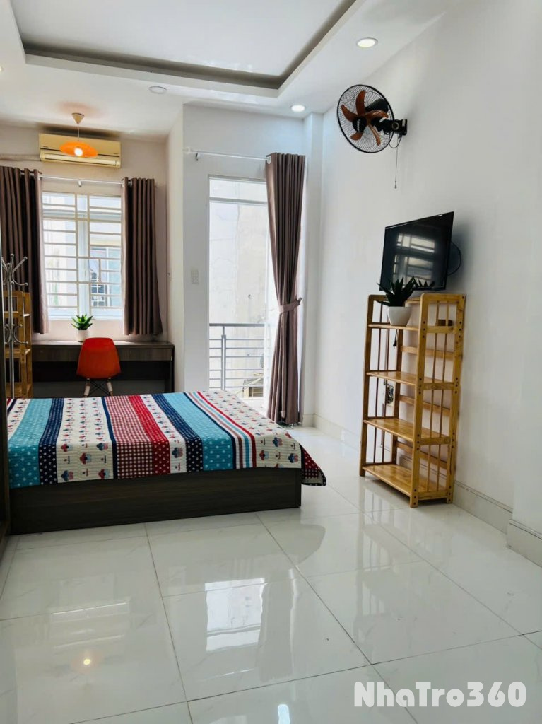 Cho thuê căn hộ ban công, Q10 || đường Điện Biên Phủ || gần Vòng Xoay Dân Chủ, toà nhà Viettel, Bệnh viện Bình Dân