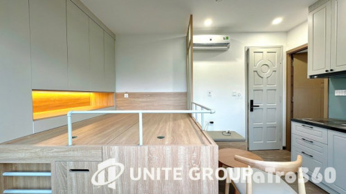 CĂN HỘ BAN CÔNG FULL NỘI THẤT QUẬN 10 GẦN CẦU VƯỢT 3 THÁNG 2