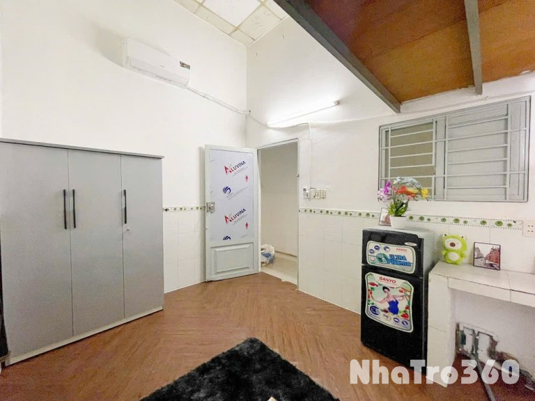 Gác cao, Full nội thất, mặt tiền