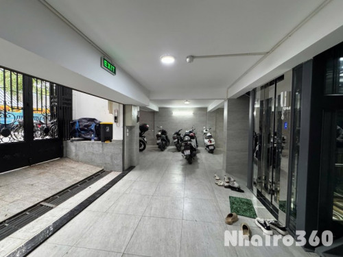 Cho thuê căn hộ ban công, Q10 || đường Trần Thiện Chánh || gần Công Viên, Vạn Hạnh Mall, Việt Nam Quốc Tự