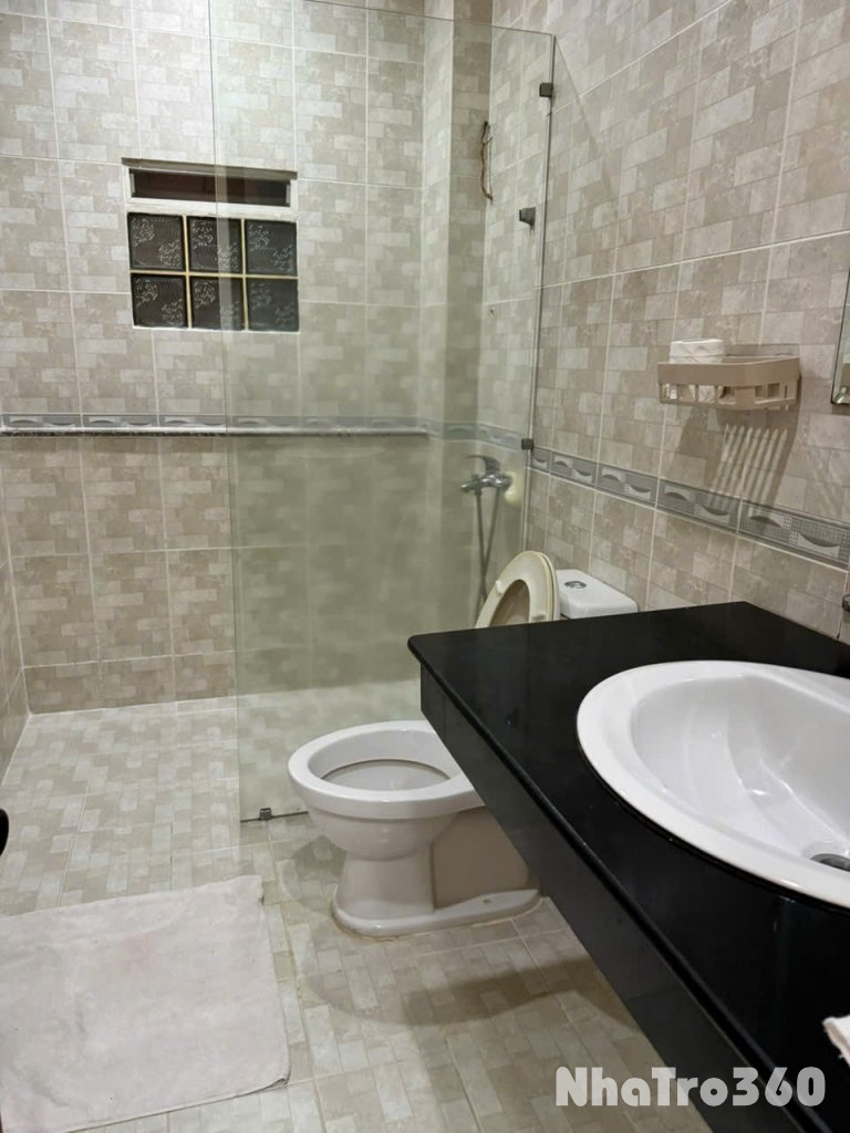 TRỐNG SẴN CĂN HỘ CAO CẤP CỬA SỔ THOÁNG MÁT NGAY TRUNG TÂM Q1