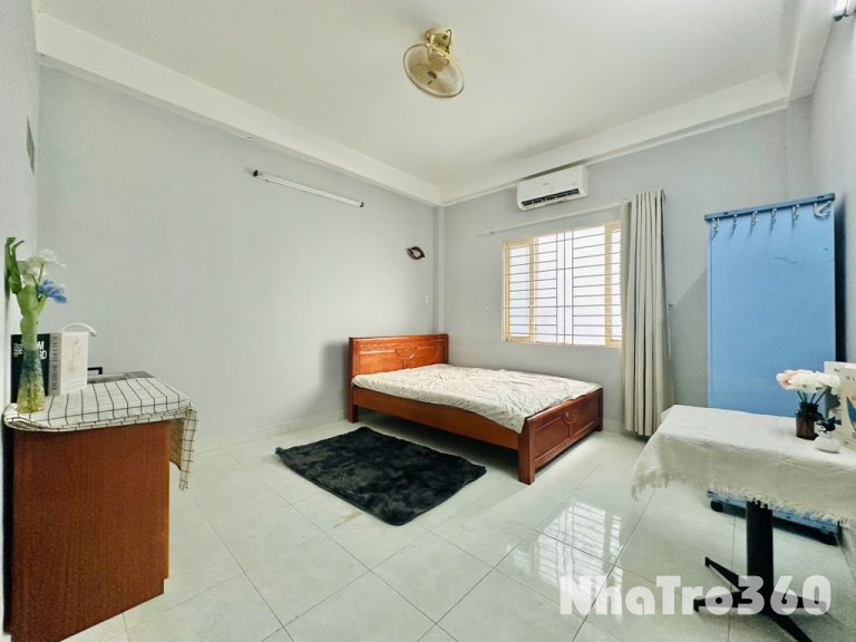 Full nội thất, cửa sổ lớn, bao rộng