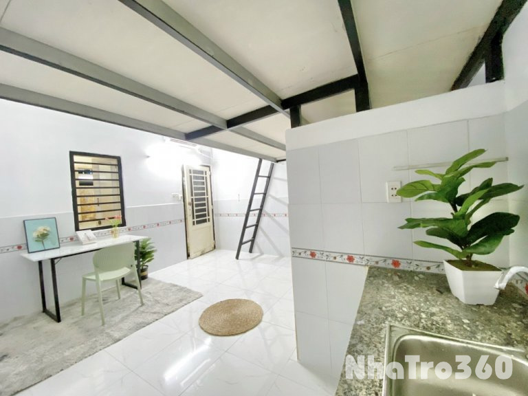 Gác cao, Full nội thất, ngay ngã tư 4 xã