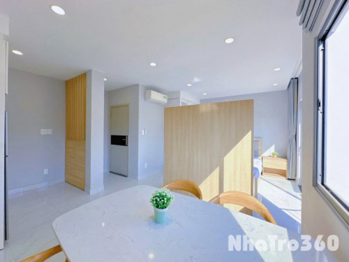 Phòng siu to tách bếp ban công ngay gần sát etown không giới hạn người ở