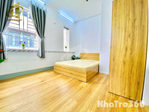 Cho Thuê Căn Hộ 1 Phòng Ngủ Bancol Tách Bếp Full Nội Thất Ngay Trung Tâm