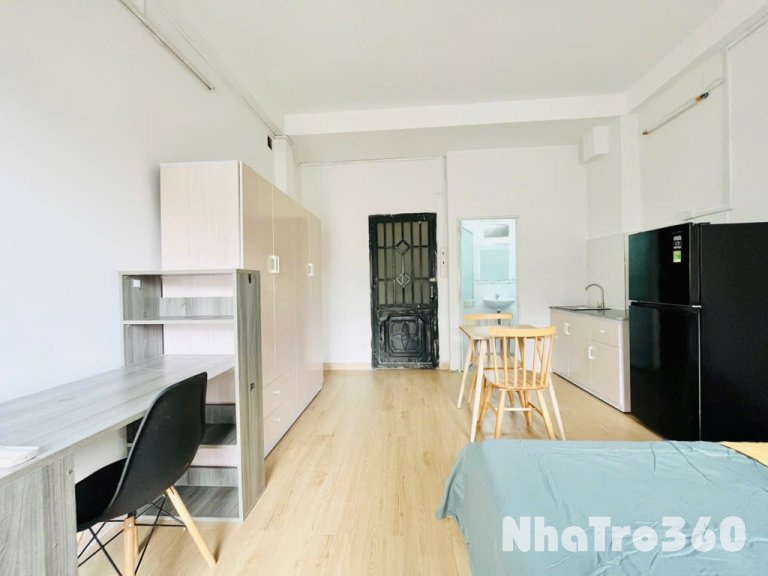 STUDIO CỬA SỔ TRỜI BAO ÁNH SÁNG NGÃ TƯ BẢY HIỀN TB