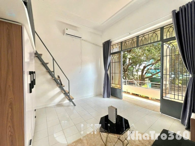 Ban Công Có Gác full nội thất giá rẻ siu siu hời