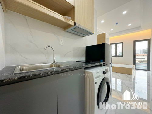 Pass gấp STUDIO bancon ( máy giặt riêng ) gần ĐH TĐTU , Sunrise City