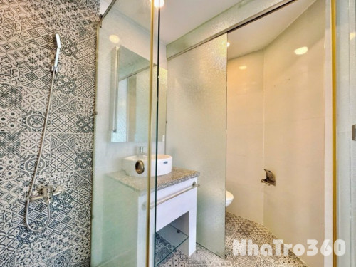 TRỐNG CĂN HỘ 1PN BAN CÔNG RỘNG RÃI QUẬN 1