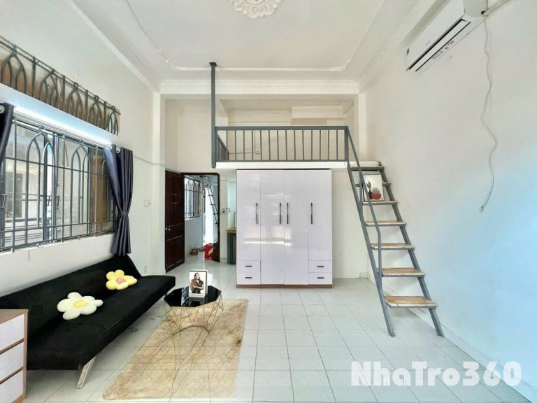 Ban Công Có Gác full nội thất giá rẻ siu siu hời