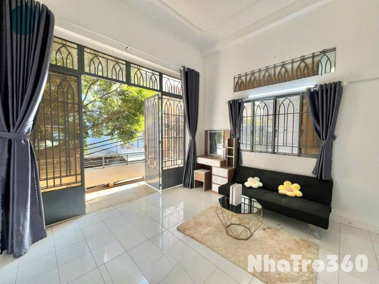 Ban Công Có Gác full nội thất giá rẻ siu siu hời