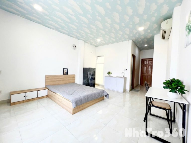Cho thuê studio có cửa sổ trời quận 4
