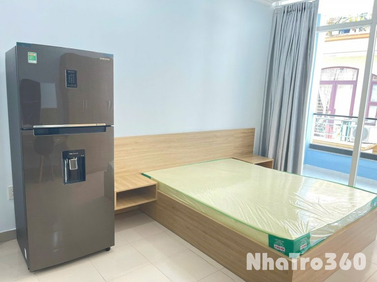 Cho thuê căn hộ ban công, Q5 || ngay Phan Văn Trị || gần Đại Học Sài Gòn, cầu Nguyễn Văn Cừ, cầu Chữ Y