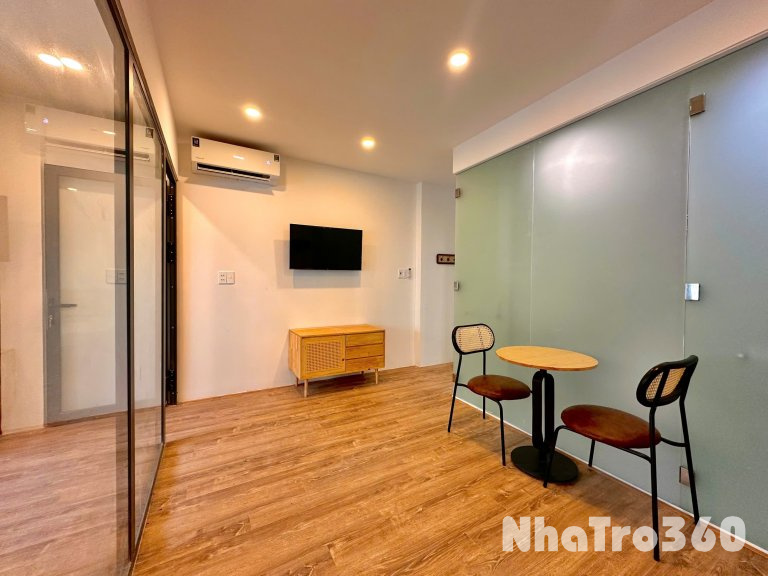 CHUYỂN VÀO Ở NGAY CĂN HỘ CẤP TÁCH BẾP FULL NT Q1