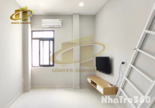 Duplex Full nội thất, cửa sổ lớn,ngay Sunrise City