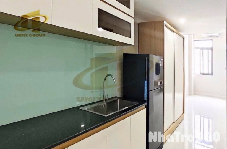 Duplex Full nội thất, cửa sổ lớn,ngay Sunrise City