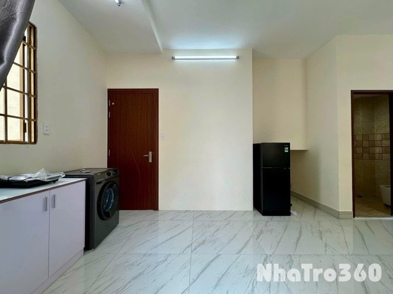 CĂN HỘ BAN CÔNG FULL NỘI THẤT QUẬN 3 GẦN CÔNG TRƯỜNG DÂN CHỦ