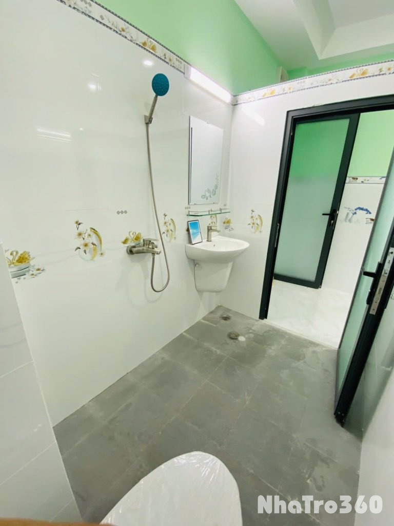 Căn Hộ Ban Công Tách Bếpgần Đồng Đen quận Tân Bình