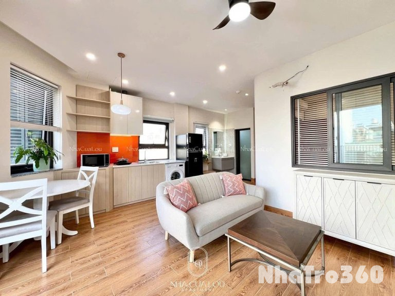 CĂN HỘ 1 PHÒNG NGỦ BAN CÔNG 2 MẶT NGAY SÂN BAY TB