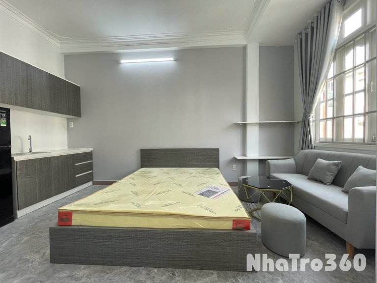CĂN HỘ FULL NT BAN CÔNG THOÁNG MÁT NGAY TRUNG TÂM QUẬN 1