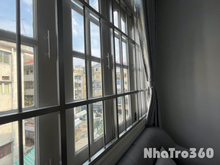 CĂN HỘ BAN CÔNG SAN TRỌNG THOÁNG MÁT QUẬN 1