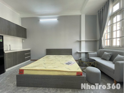 CĂN HỘ FULL NT BAN CÔNG THOÁNG MÁT NGAY TRUNG TÂM QUẬN 1