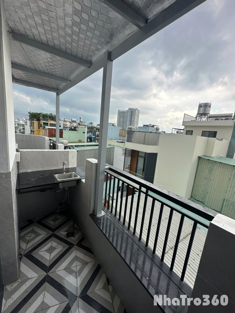 CĂN HỘ BAN CÔNG FULL NỘI THẤT QUẬN 3 GẦN CẦU LÊ VĂN SỸ