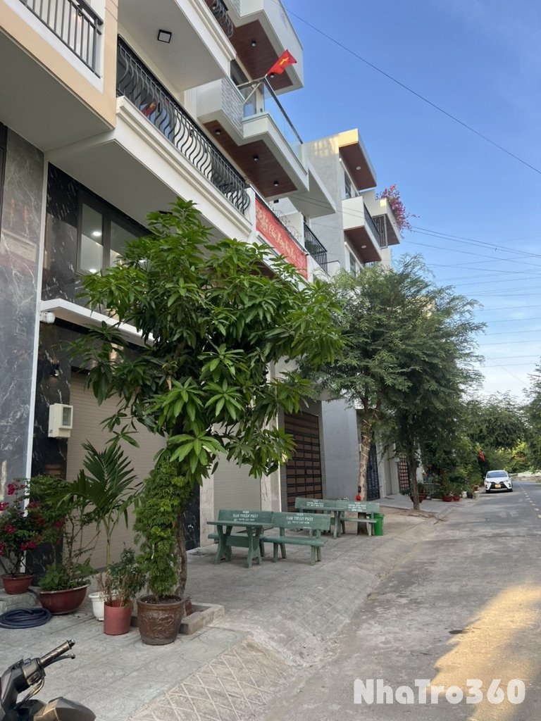 Địa chỉ: 85 Võ Thị Liễu, p.An Phú Đông q12