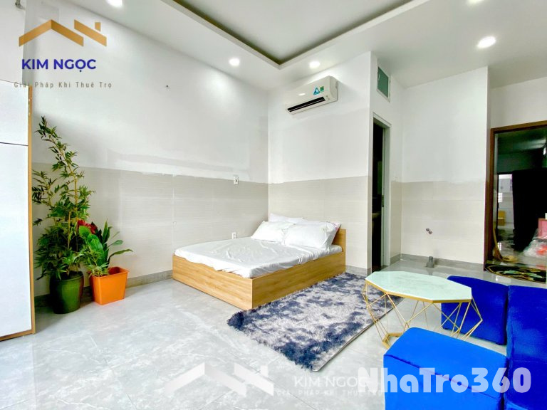 Toà nhà có thang máy , phòng cửa sổ trời , diện tích rộng rãi ngay Đỗ Bí