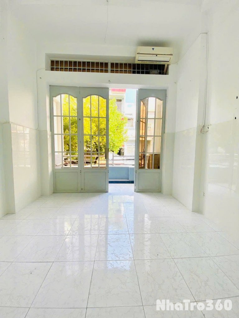 Cho thuê căn hộ Studio Ban công Q8 gần cầu Chánh Hưng, Parc Mall