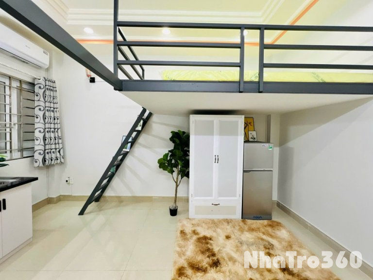 Phòng full nội thất, gác cao