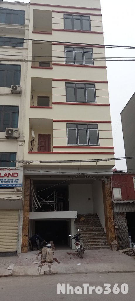 Cho thuê nhà riêng phân lô 50m² ô tô đỗ cửa tại Hoàng Quốc Việt, Cầu Giấy, phù hợp làm VP công ty, giá thuê 32tr/tháng